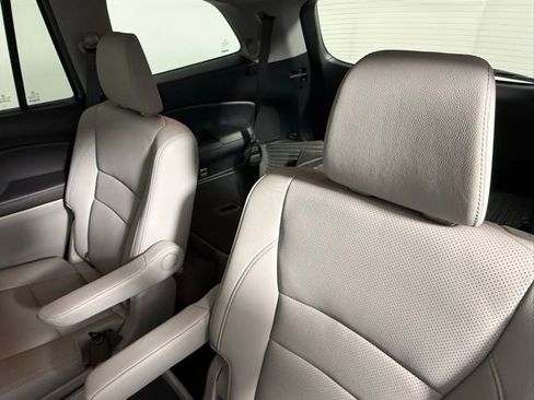 Used 2020 Honda Pilot Elite image 41