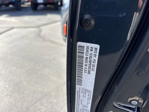 Used 2023 Jeep Wagoneer Series II w/ Convenience Group I image 17