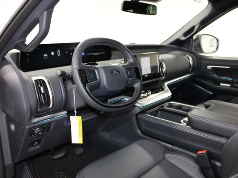 New 2025 Ford Expedition Platinum w/ Stealth Performance Package image 26