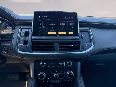 Used 2023 GMC Yukon SLT w/ SLT Luxury Package image 11