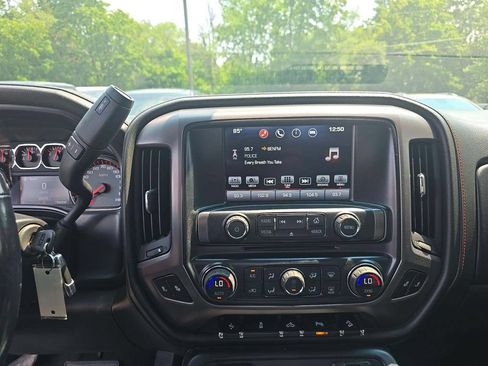 Used 2016 GMC Sierra 1500 SLT w/ All-Terrain Package AWD/4WD image 4