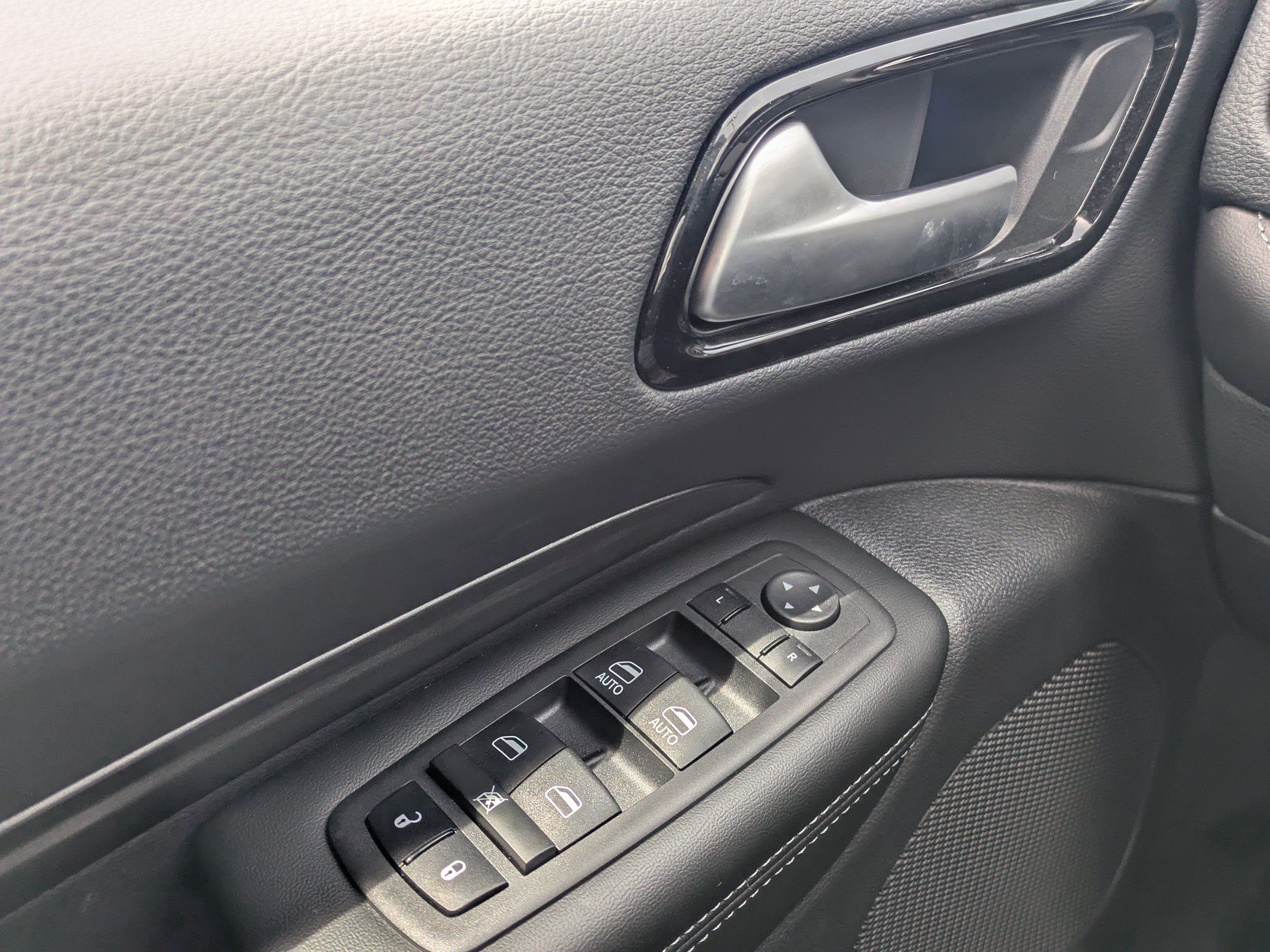 Used 2024 Dodge Durango SXT AWD/4WD image 22