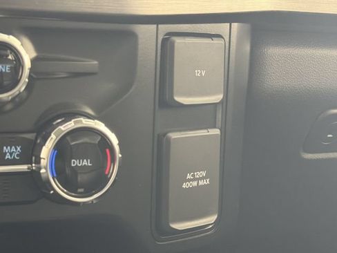 Used 2024 Ford F250 Lariat w/ Lariat Ultimate Package AWD/4WD image 14