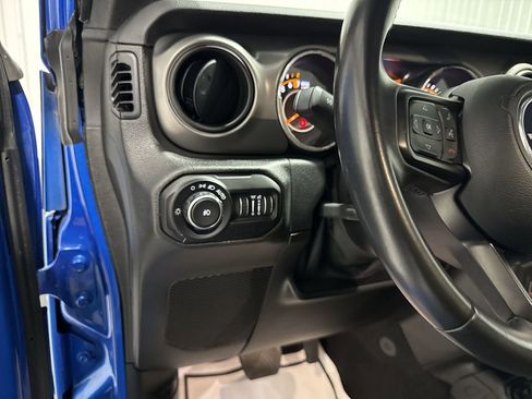 Used 2021 Jeep Wrangler Unlimited Sport image 18