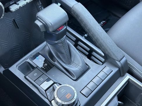 Certified 2024 Toyota Tacoma TRD Sport image 19