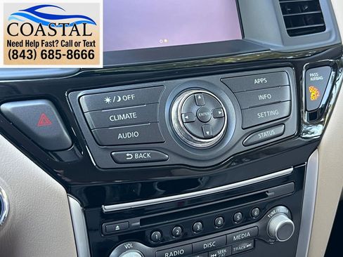 Used 2017 Nissan Pathfinder SV FWD image 40