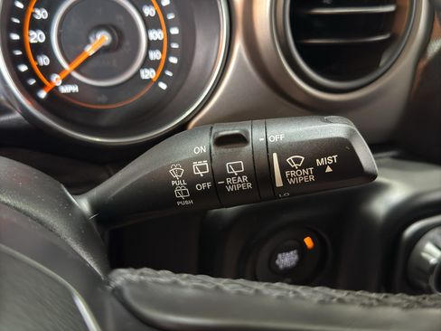 Used 2021 Jeep Wrangler Unlimited Sport AWD/4WD image 26