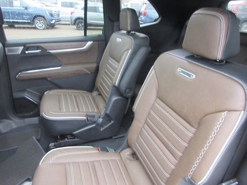 New 2026 GMC Acadia Denali Ultimate image 14