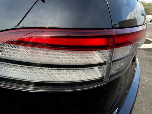 Used 2023 Lincoln Aviator Black Label Grand Touring AWD/4WD image 23