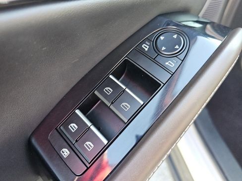 Used 2024 MAZDA CX-30 AWD 2.5 S w/ Premium Package image 28