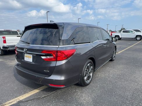 Used 2024 Honda Odyssey Elite image 3
