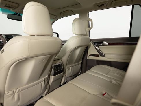 Used 2013 Lexus GX 460 w/ Comfort Plus Pkg AWD/4WD image 19