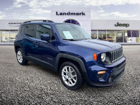 Used 2019 Jeep Renegade Latitude image 1