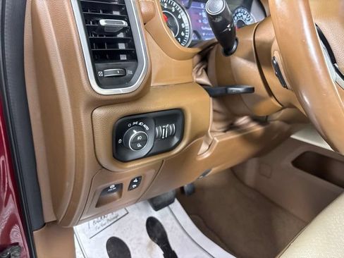 Used 2019 RAM 1500 Laramie AWD/4WD image 21