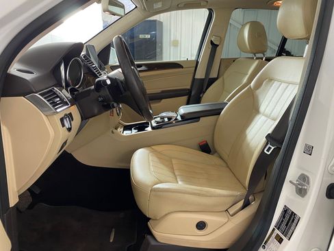 Used 2016 Mercedes-Benz GLE 300d 4MATIC image 4