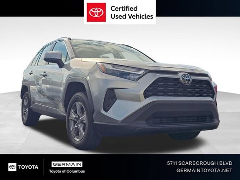 Used 2025 Toyota RAV4 XLE AWD/4WD image 1