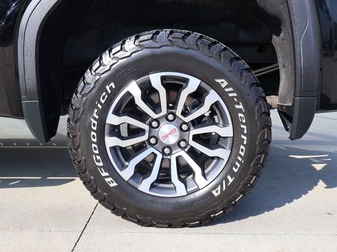 Used 2023 GMC Sierra 1500 AT4 w/ AT4 Premium Package AWD/4WD image 47