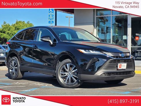 Used 2023 Toyota Venza LE AWD/4WD image 1
