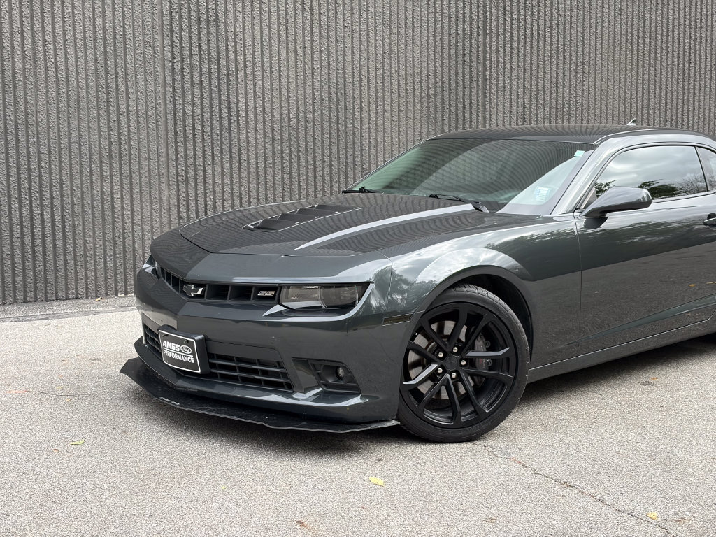 Used 2015 Chevrolet Camaro SS w/ RS Package RWD image 2