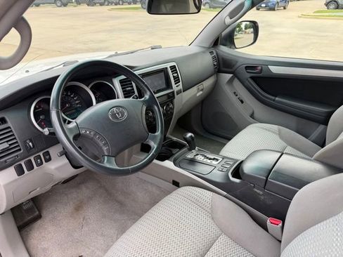 Used 2008 Toyota 4Runner SR5 image 11