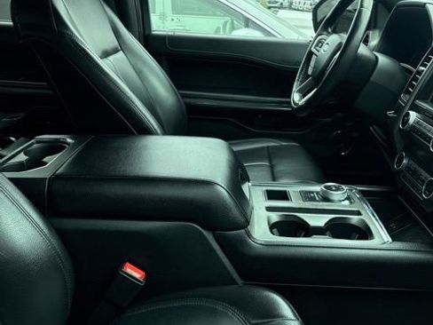 Used 2021 Ford Expedition XLT RWD image 11
