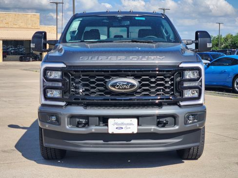 New 2026 Ford F250 Lariat w/ Black Appearance Package AWD/4WD image 6