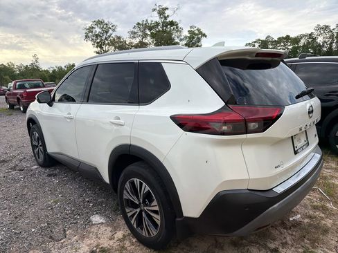 Used 2021 Nissan Rogue SV w/ Premium Package FWD image 7
