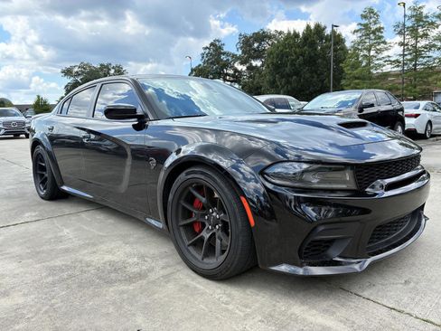 Used 2022 Dodge Charger SRT Hellcat RWD image 2