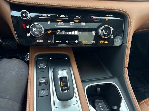 Certified 2025 INFINITI QX60 Sensory image 18