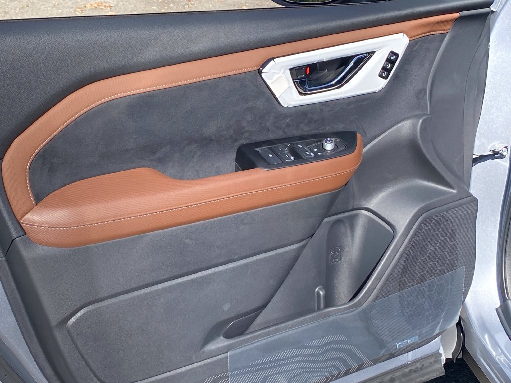 New 2026 Subaru Forester Touring AWD/4WD image 8