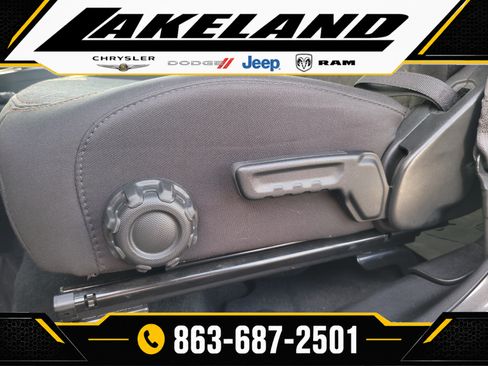 Used 2024 Jeep Gladiator Mojave AWD/4WD image 18