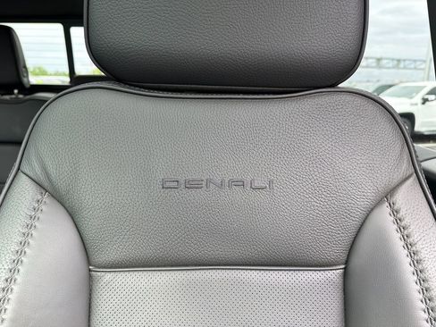 Used 2026 GMC Sierra 1500 Denali AWD/4WD image 41