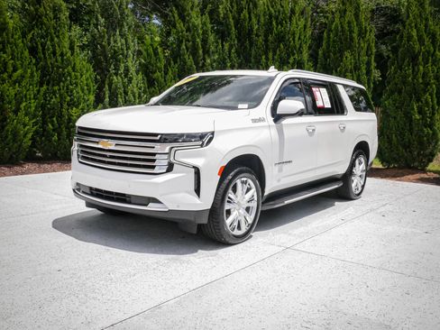 Used 2021 Chevrolet Suburban High Country AWD/4WD image 5