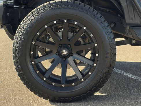 Used 2020 Jeep Wrangler Unlimited Sport image 11