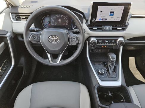 Used 2023 Toyota RAV4 XLE Premium AWD/4WD image 23