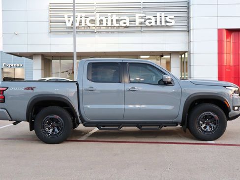 New 2026 Nissan Frontier PRO-4X w/ Pro-4x Convenience Package image 5