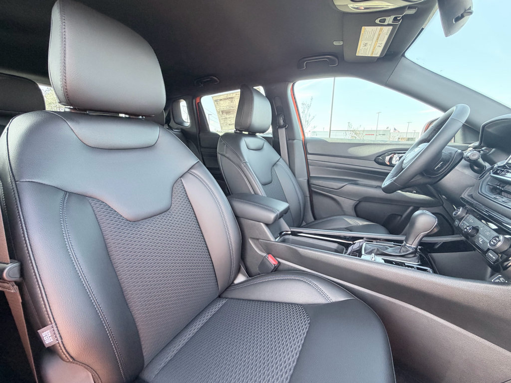 New 2026 Jeep Compass Latitude AWD/4WD image 22