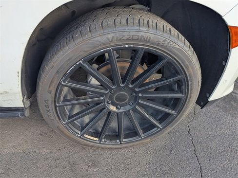 Used 2021 Cadillac Escalade Sport w/ Driver Assist Tech Package image 8