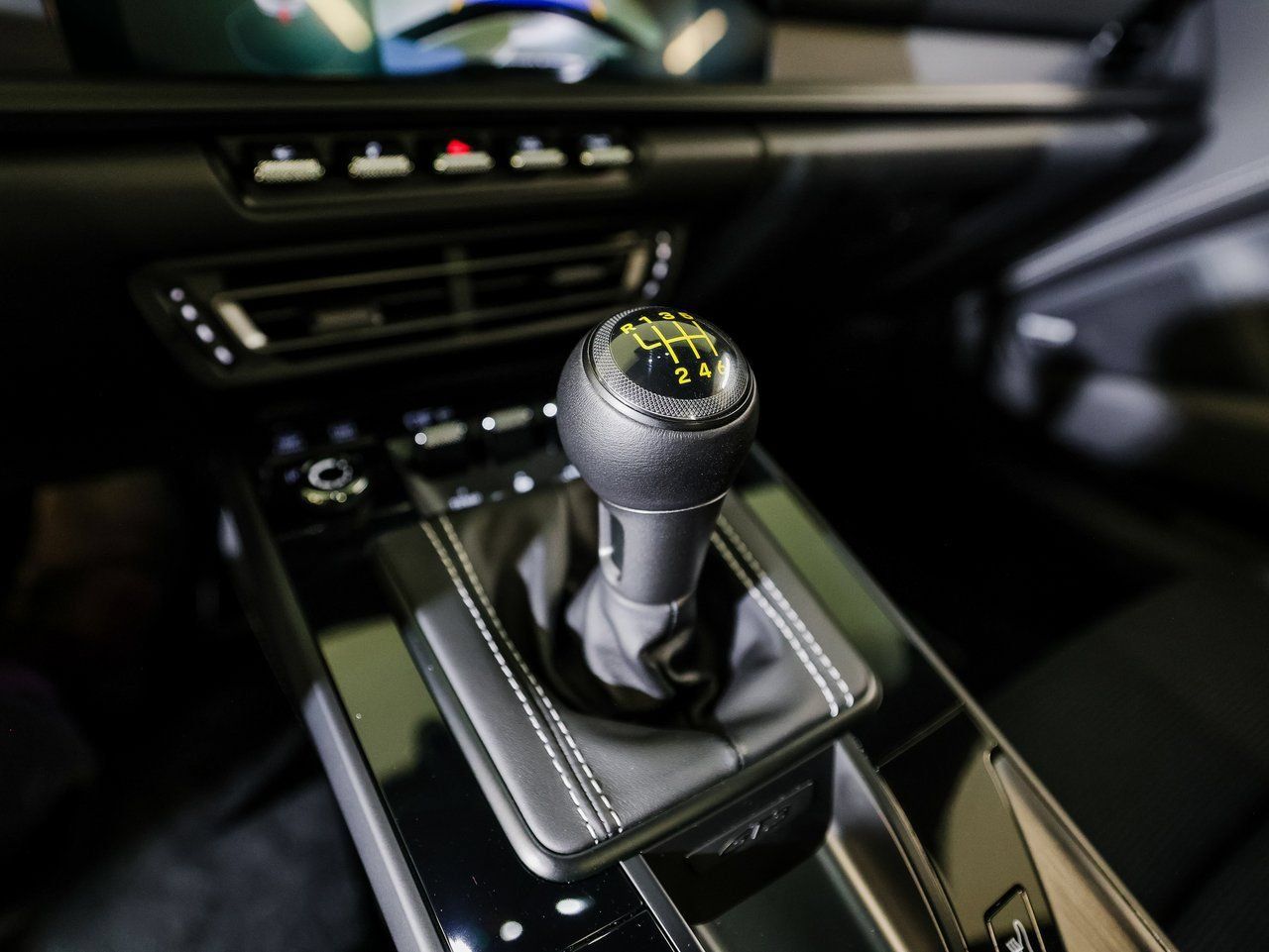 Certified 2024 Porsche 911 GT3 RWD image 20