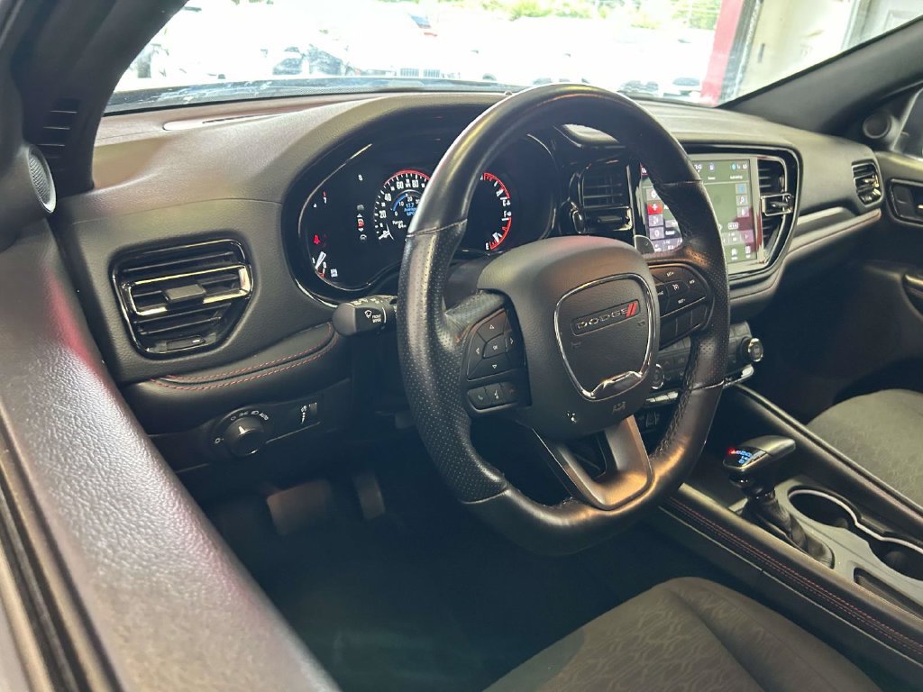 Used 2025 Dodge Durango GT AWD/4WD image 13