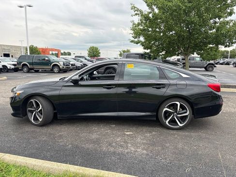 Used 2021 Honda Accord Sport image 9