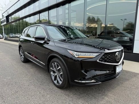 Used 2024 Acura MDX SH-AWD w/ Technology Package image 2
