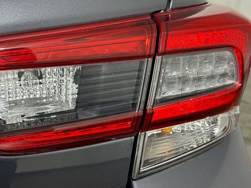 Used 2021 Subaru Crosstrek 2.0i Premium image 31