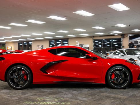 Used 2023 Chevrolet Corvette Stingray Preferred Cpe w/ 2LT image 3