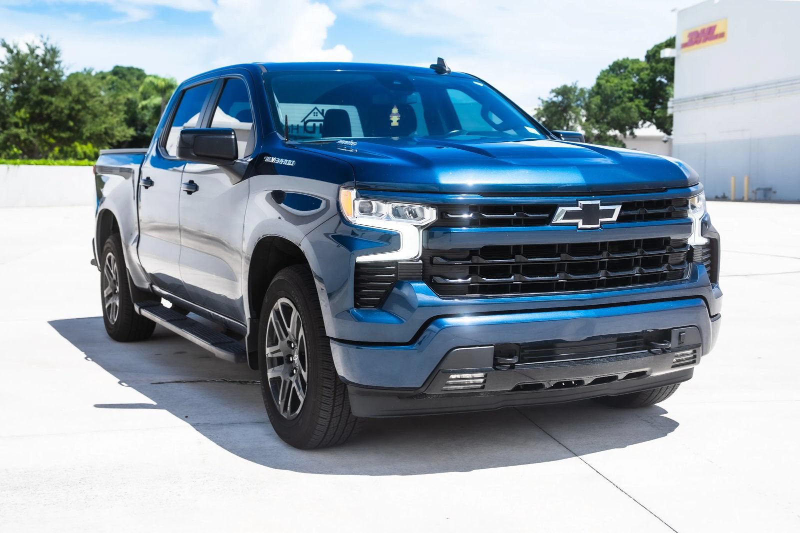 Used 2023 Chevrolet Silverado 1500 RST RWD image 2