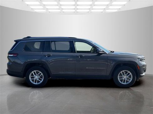 Certified 2023 Jeep Grand Cherokee L Laredo image 8