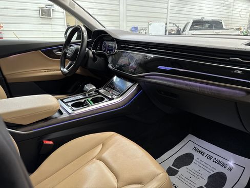 Used 2020 Audi Q8 Premium Plus image 24