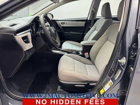Used 2015 Toyota Corolla LE image 12