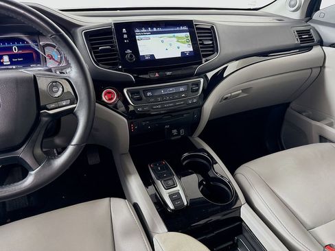 Used 2019 Honda Pilot Touring image 23