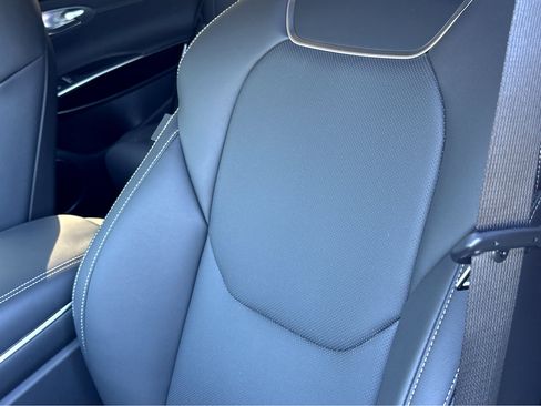 New 2026 Genesis GV70 2.5T image 7